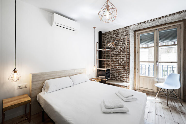 9281