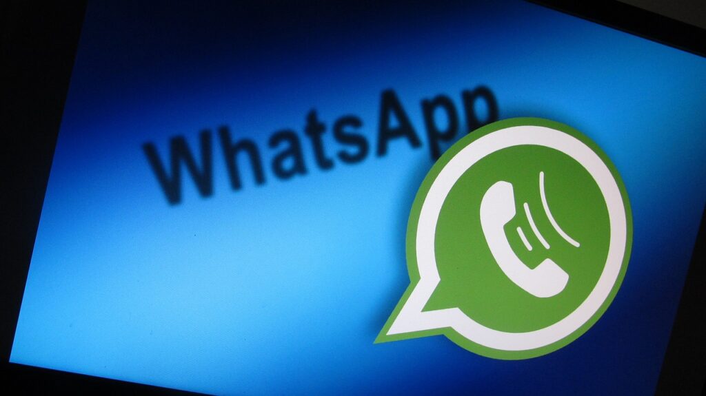 program interceptare whatsapp