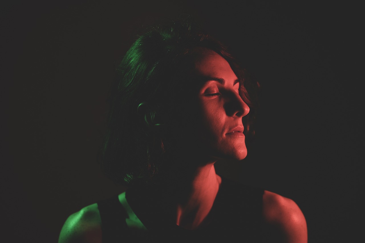 de ce dispare poza de la whatsapp