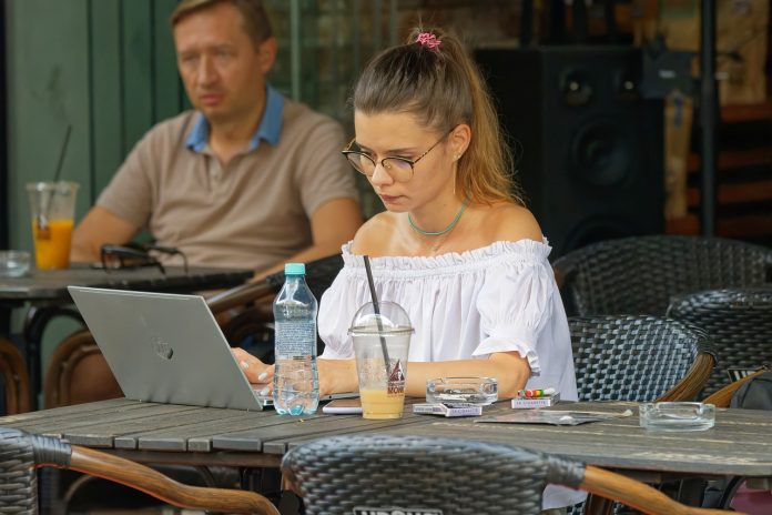 ce inseamna tableta cu sim